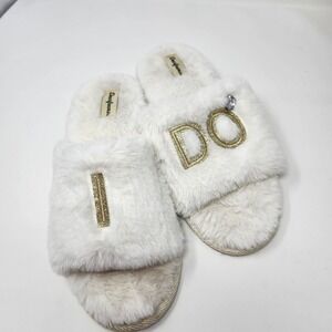 Dearfoams Slippers Fuzzy "I DO" Rhinestone Embellished Slides‎ Large
